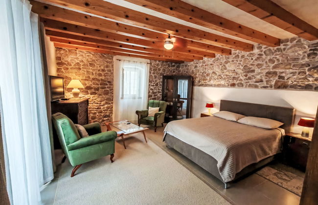 Casa de 3 quartos em Sutivan com piscina privada e jardim - Foto 45
