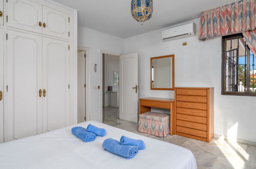 Foto 12 - Casa con 3 camere da letto a Mijas con piscina privata e vista mare