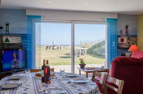 Photo 2 - Maison de 2 chambres à Saint-Laurent-sur-Mer avec terrasse et vues à la mer