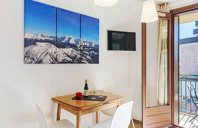 2 bedroom Apartment in Chamonix-Mont-Blanc - Photo 9