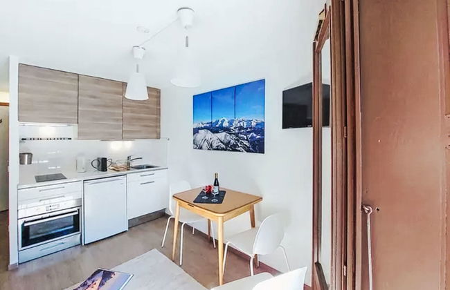 2 bedroom Apartment in Chamonix-Mont-Blanc - Photo 2