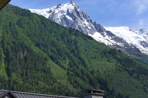 Foto 10 - Apartment mit 1 Schlafzimmer in Chamonix-Mont-Blanc mit blick auf die berge