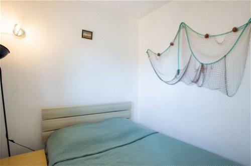 Photo 10 - Appartement de 2 chambres à Le Lavandou avec vues à la mer