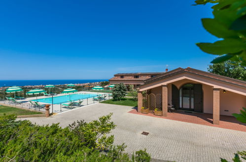 Foto 4 - Casa de 2 habitaciones en San Vincenzo con piscina y vistas al mar
