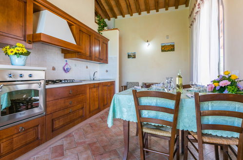 Photo 8 - Maison de 2 chambres à San Vincenzo avec piscine et jardin