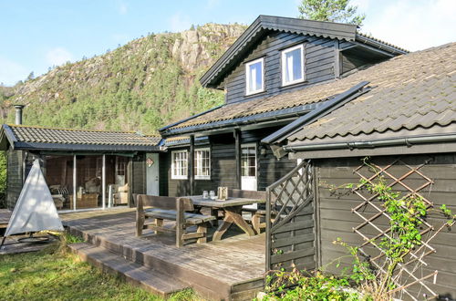 Photo 1 - Maison de 3 chambres à Fossdal avec jardin et terrasse