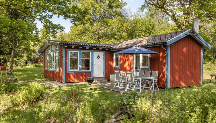 Foto 1 - Casa de 3 quartos em Östra Frölunda com jardim e terraço
