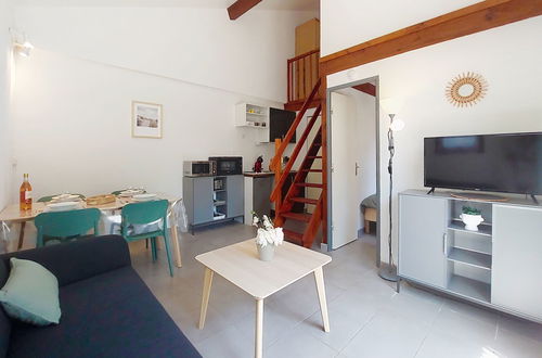 Foto 6 - Haus mit 1 Schlafzimmer in Les Mathes mit schwimmbad und terrasse