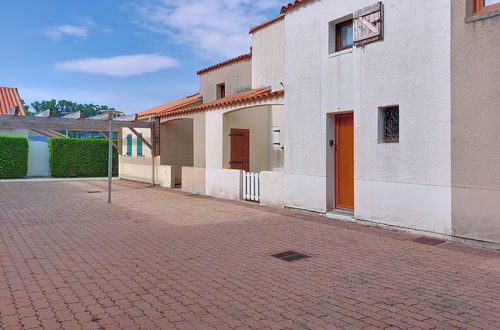 Foto 37 - Casa de 1 quarto em Les Mathes com piscina e terraço