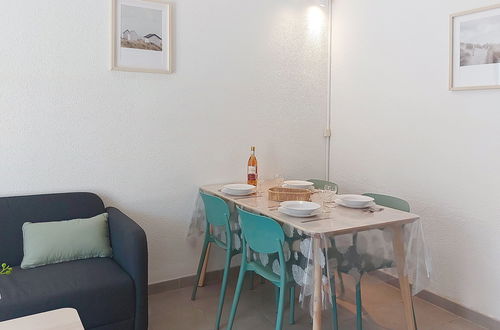 Foto 10 - Haus mit 1 Schlafzimmer in Les Mathes mit schwimmbad und terrasse