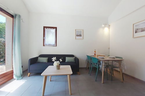 Foto 8 - Haus mit 1 Schlafzimmer in Les Mathes mit schwimmbad und terrasse