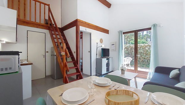 Haus mit 2 Schlafzimmern in Les Mathes mit schwimmbad und terrasse - Foto 4