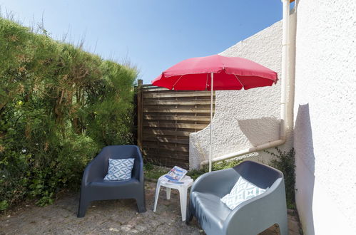 Foto 5 - Casa de 1 habitación en Les Mathes con piscina y terraza