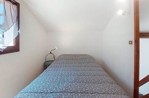 Foto 15 - Haus mit 1 Schlafzimmer in Les Mathes mit schwimmbad und terrasse