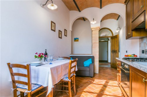 Photo 4 - 1 bedroom Apartment in Volterra with swimming pool and garden