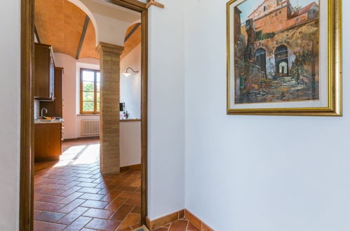 Photo 18 - 1 bedroom Apartment in Volterra with swimming pool and garden