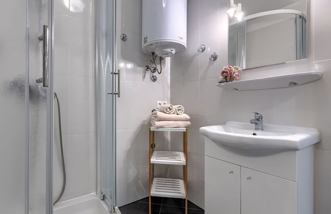 Apartamento de 2 quartos em Poreč com jardim e terraço - Foto 16