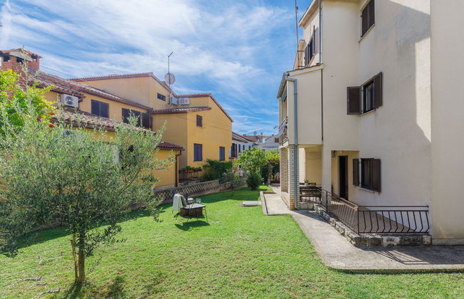 Apartamento de 2 quartos em Poreč com jardim e terraço - Foto 8