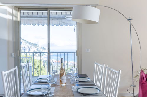 Photo 12 - 2 bedroom Apartment in Menton with swimming pool and garden