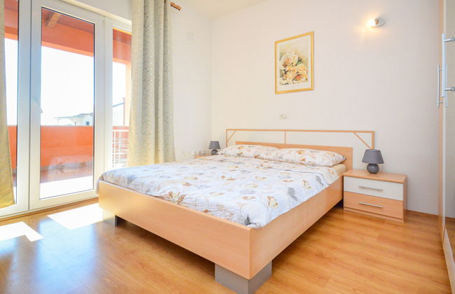 Casa de 5 quartos em Novigrad com piscina privada e jardim - Foto 16