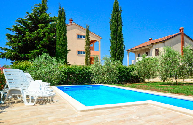 Casa de 5 quartos em Novigrad com piscina privada e jardim - Foto 14