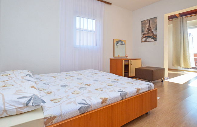 Casa de 5 quartos em Novigrad com piscina privada e jardim - Foto 13