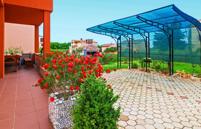 Casa de 5 quartos em Novigrad com piscina privada e jardim - Foto 22