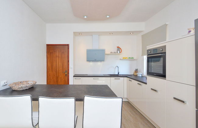 Casa de 5 quartos em Novigrad com piscina privada e jardim - Foto 7