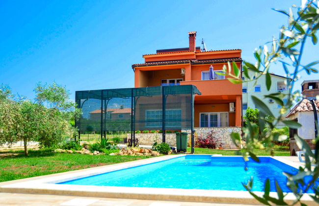 Casa de 5 quartos em Novigrad com piscina privada e jardim - Foto 11