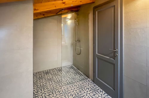 Foto 46 - Casa de 6 quartos em Pula com piscina privada e jardim