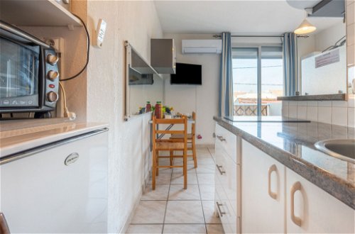 Foto 15 - Appartamento a Canet-en-Roussillon con vista mare