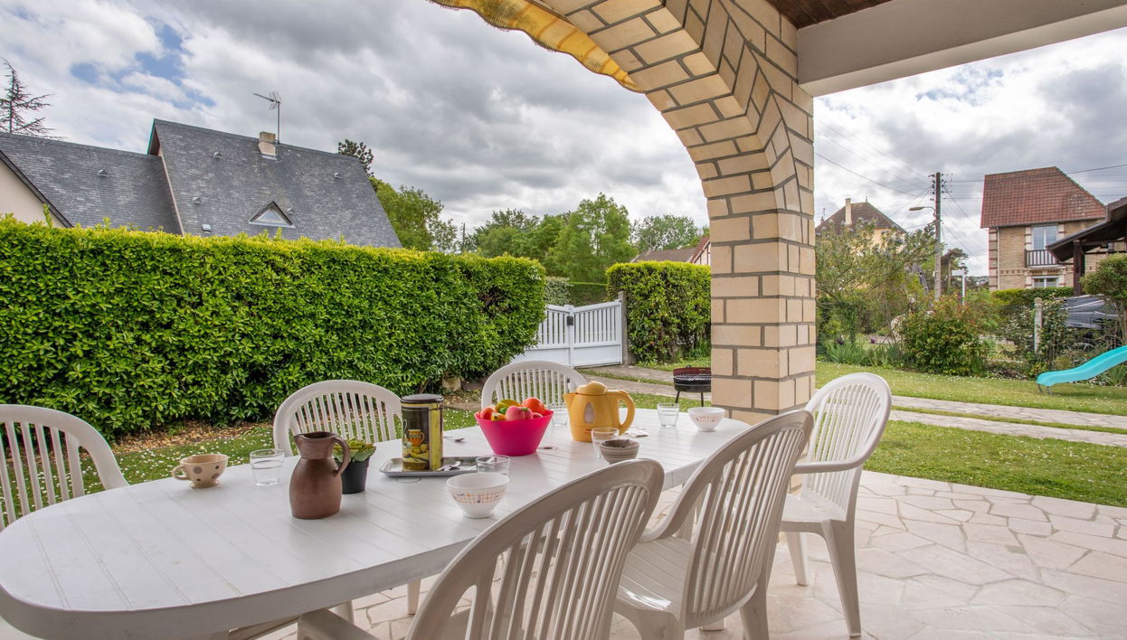 Casa de 4 quartos em Merville-Franceville-Plage com jardim e terraço - Foto 1