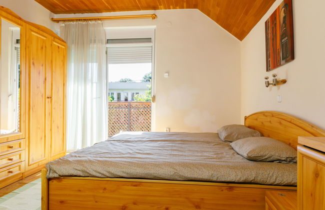 Casa de 3 quartos em Zamárdi com jardim e terraço - Foto 6
