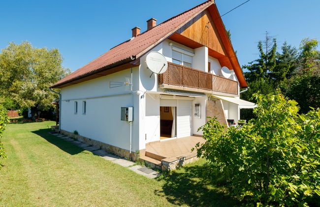 Casa de 3 quartos em Zamárdi com jardim e terraço - Foto 22