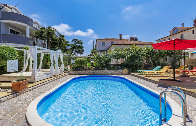 Apartamento de 2 quartos em Umag com piscina e jardim - Foto 31