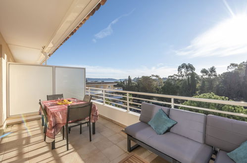 Foto 4 - Apartamento de 2 quartos em Cavalaire-sur-Mer com piscina e vistas do mar