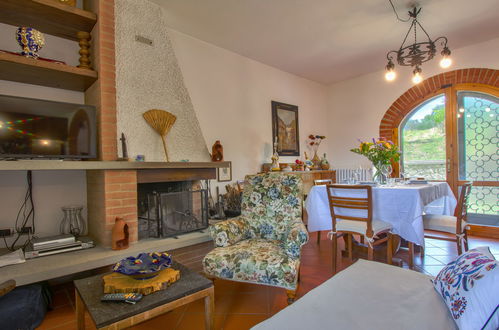 Photo 3 - Maison de 2 chambres à Rufina avec piscine et jardin