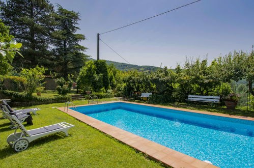 Foto 1 - Casa de 2 quartos em Rufina com piscina e jardim