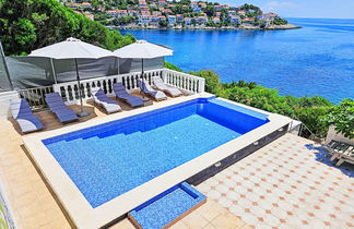 Photo 1 - 2 bedroom Apartment in Korčula with swimming pool and terrace