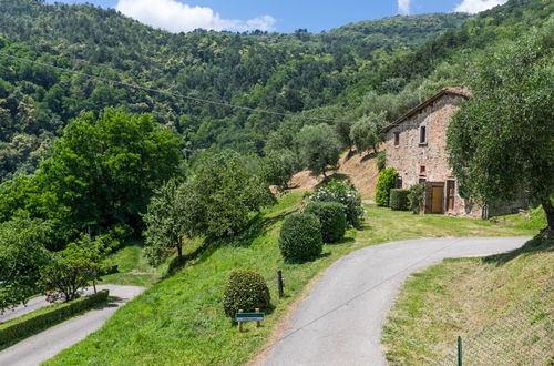 Foto 1 - Casa con 2 camere da letto a Pescia con piscina e giardino