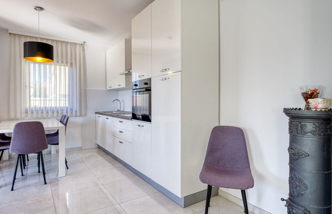 2 bedroom Apartment in Crikvenica with garden and terrace - Photo 13