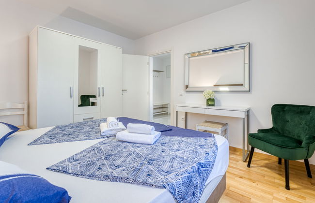 2 bedroom Apartment in Crikvenica with garden and terrace - Photo 21