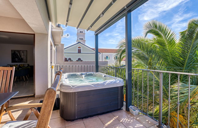 2 bedroom Apartment in Crikvenica with garden and terrace - Photo 11