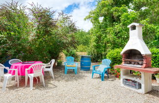 Photo 2 - Maison de 2 chambres à Jau-Dignac-et-Loirac avec jardin