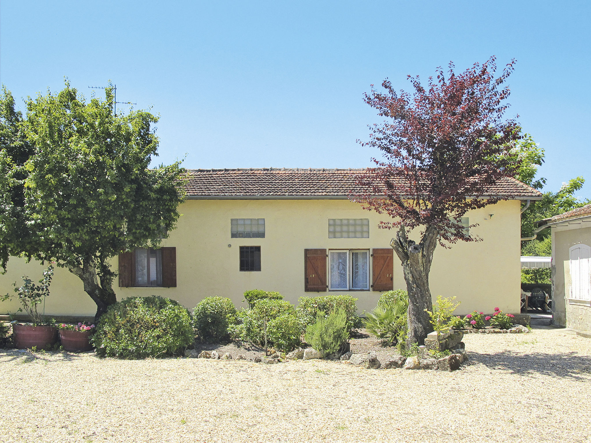 Foto 19 - Casa de 2 habitaciones en Jau-Dignac-et-Loirac con jardín