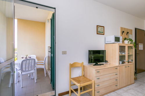 Foto 9 - Apartamento de 1 quarto em Caorle com piscina e terraço