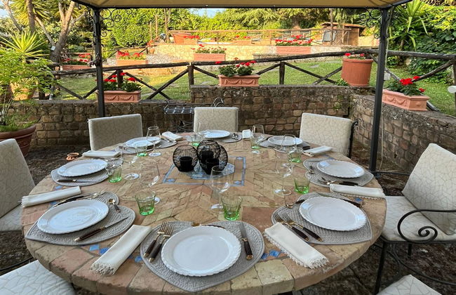 Casa de 6 quartos em Monte Compatri com piscina privada e jardim - Foto 5