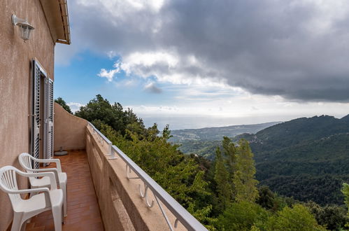 Photo 1 - Maison de 2 chambres à San-Giovanni-di-Moriani avec jardin et vues à la mer