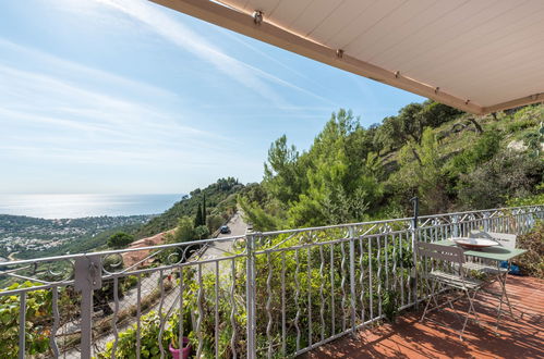 Photo 14 - Appartement de 1 chambre à Cavalaire-sur-Mer avec piscine et vues à la mer