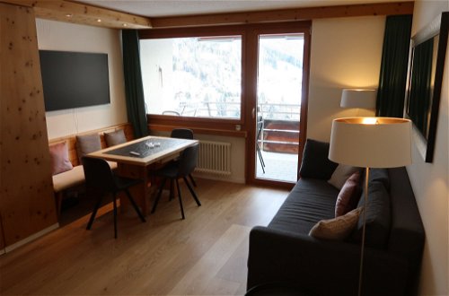Foto 2 - Apartamento en Davos con piscina y vistas a la montaña